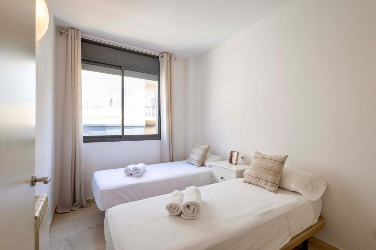 Leilighet For 6, Spacious And Bright In Bonanova *